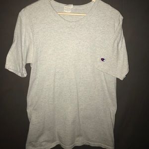 ✖️UO Champion Solid Grey Tee✖️